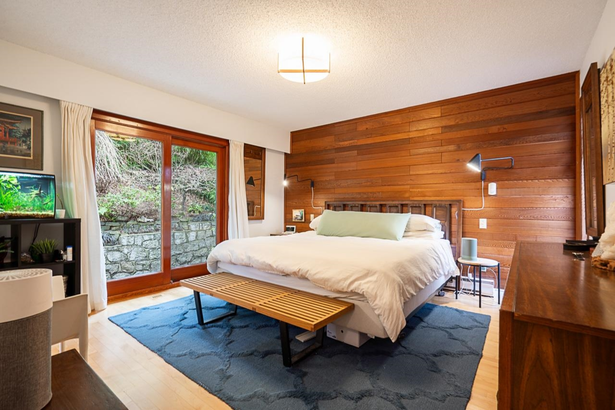 Bedroom 3 Photo of 814 Washington Drive, Port Moody, BC