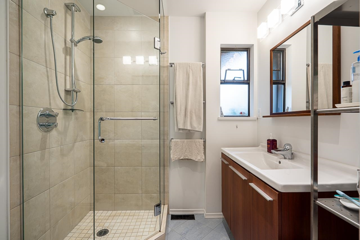 Guest Bathroom Photo of 814 Washington Drive, Port Moody, BC