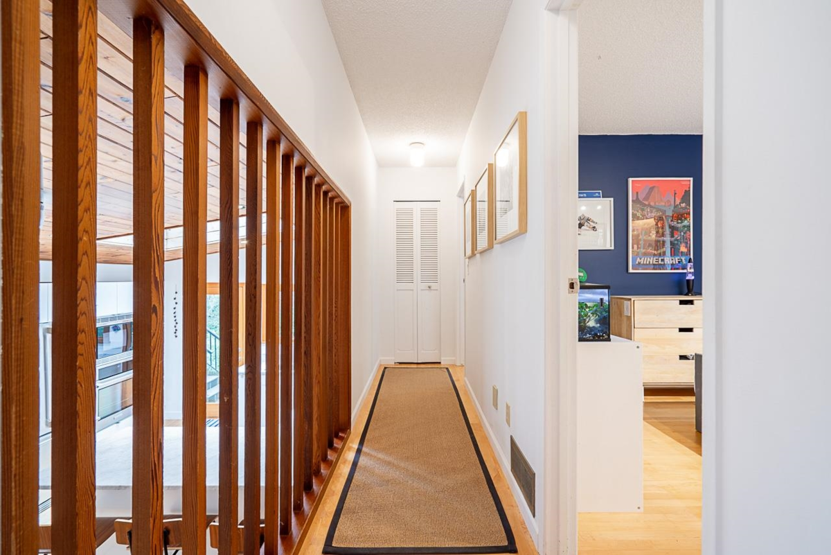 Office / Den Photo of 814 Washington Drive, Port Moody, BC