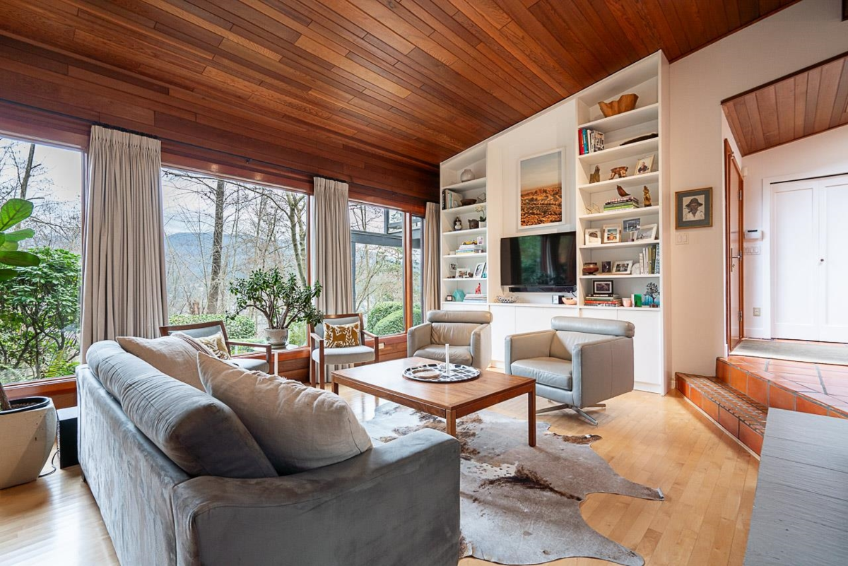 Pantry Photo of 814 Washington Drive, Port Moody, BC