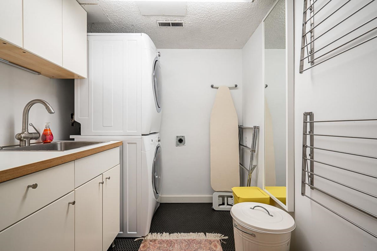 Staircase Photo of 814 Washington Drive, Port Moody, BC