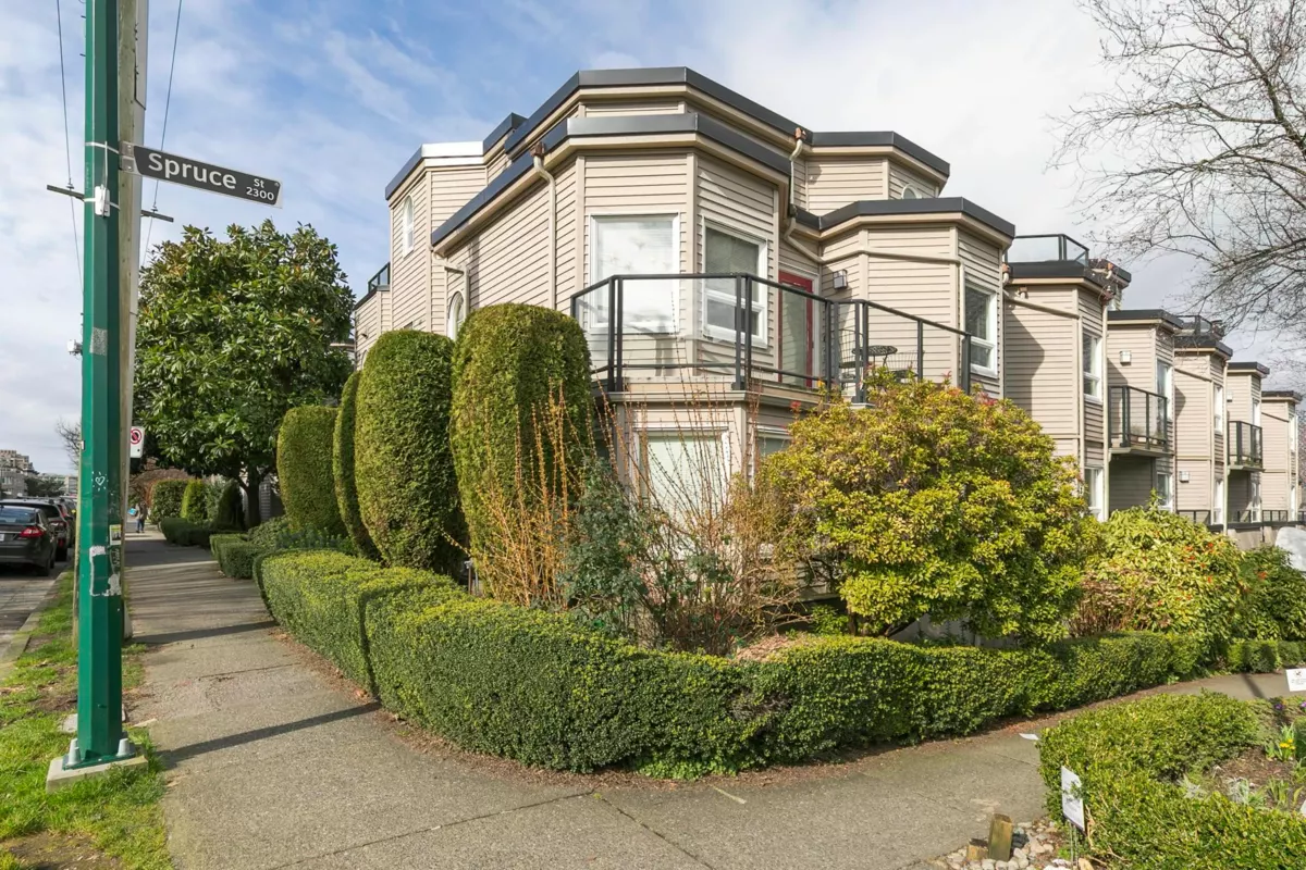 Exterior Rear Photo of 6 1101 W 8th Avenue, Vancouver, BC