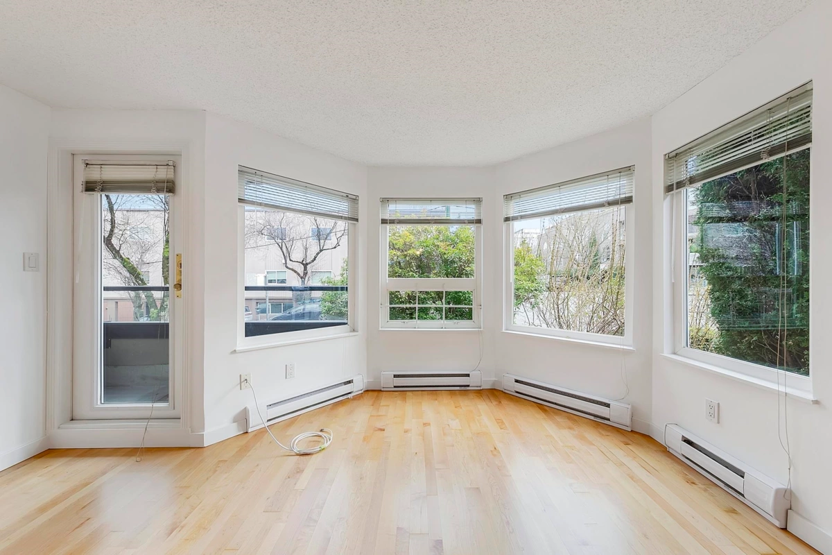 Guest Bathroom Photo of 6 1101 W 8th Avenue, Vancouver, BC