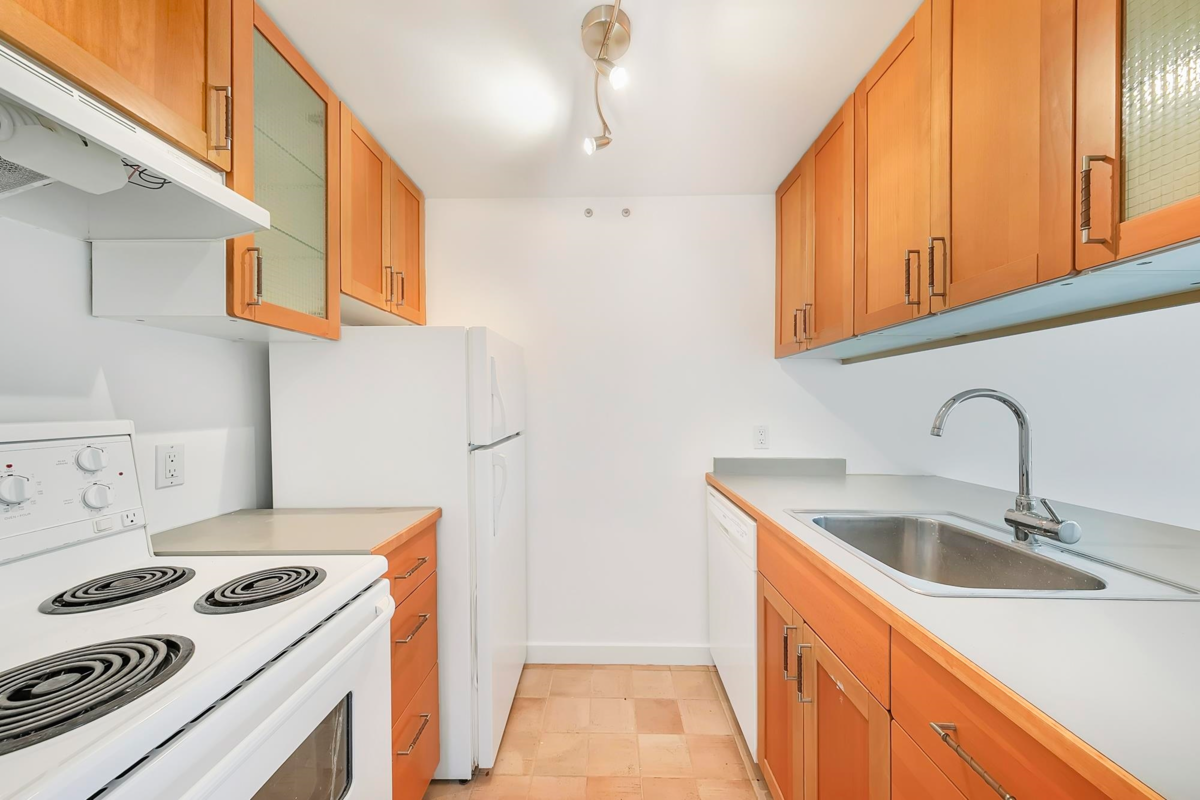 Pantry Photo of 6 1101 W 8th Avenue, Vancouver, BC