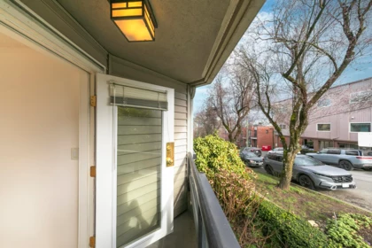 Mudroom Photo of 6 1101 W 8th Avenue, Vancouver, BC
