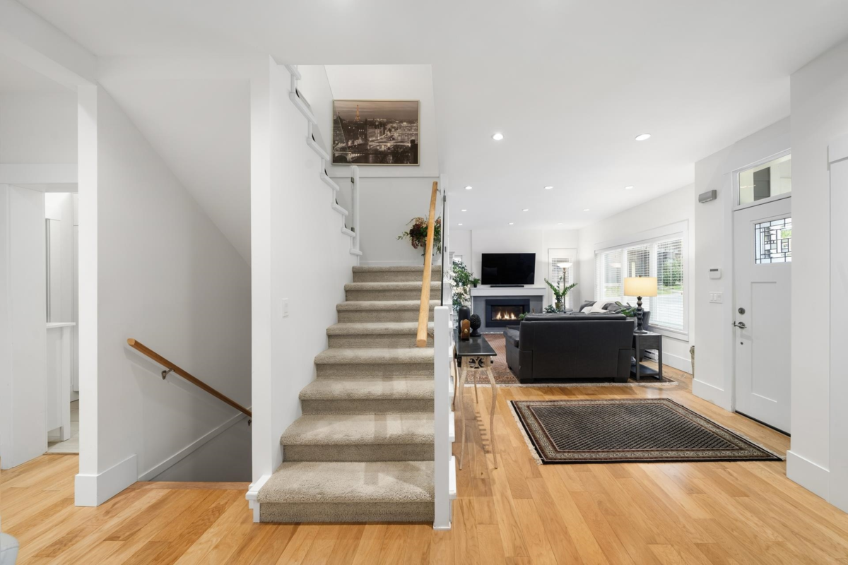 Primary Bedroom Photo of 87 3295 Sunnyside Road, Anmore, BC