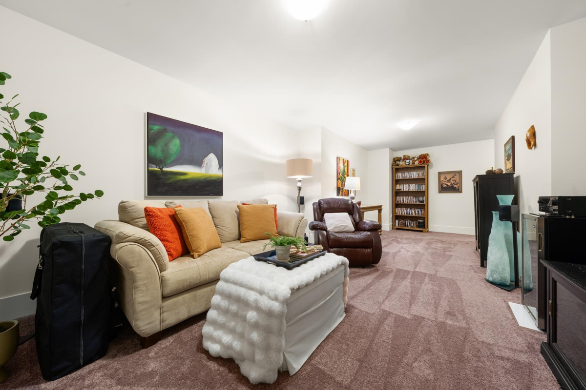 Staircase Photo of 87 3295 Sunnyside Road, Anmore, BC