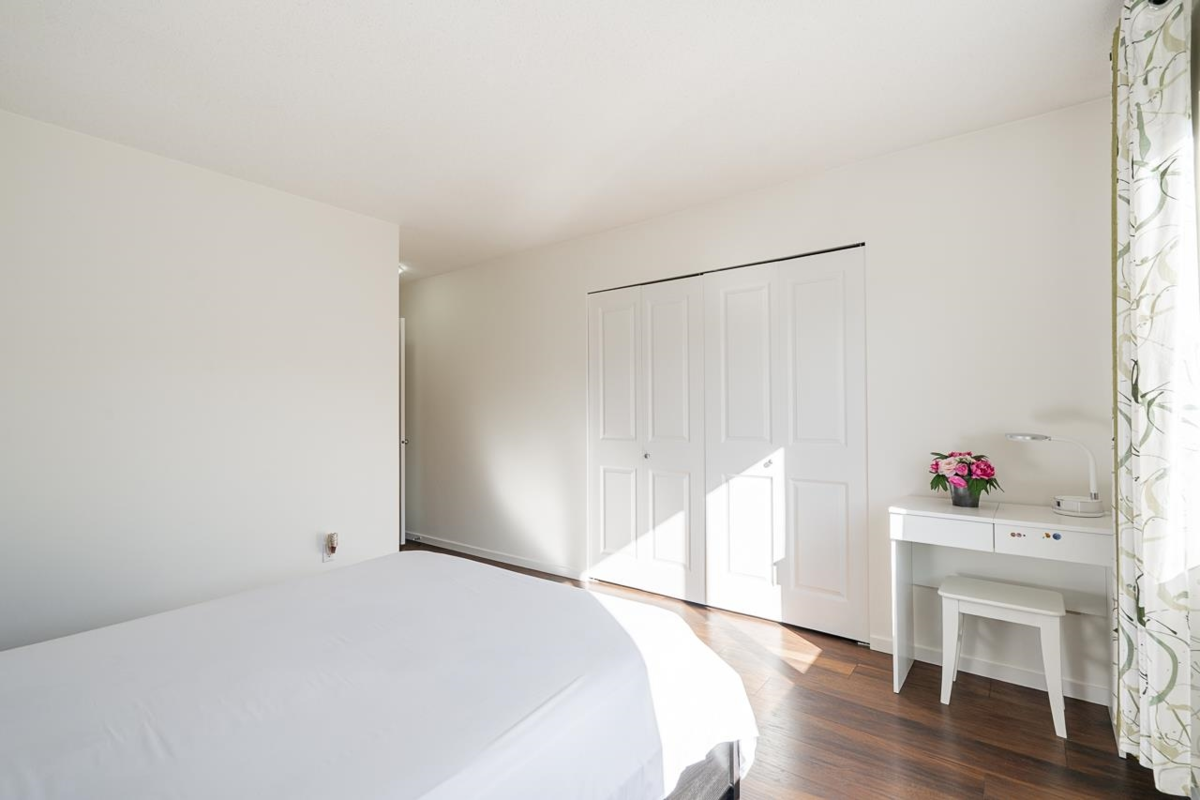 Guest Bathroom Photo of 23 9088 Halston Court, Burnaby, BC