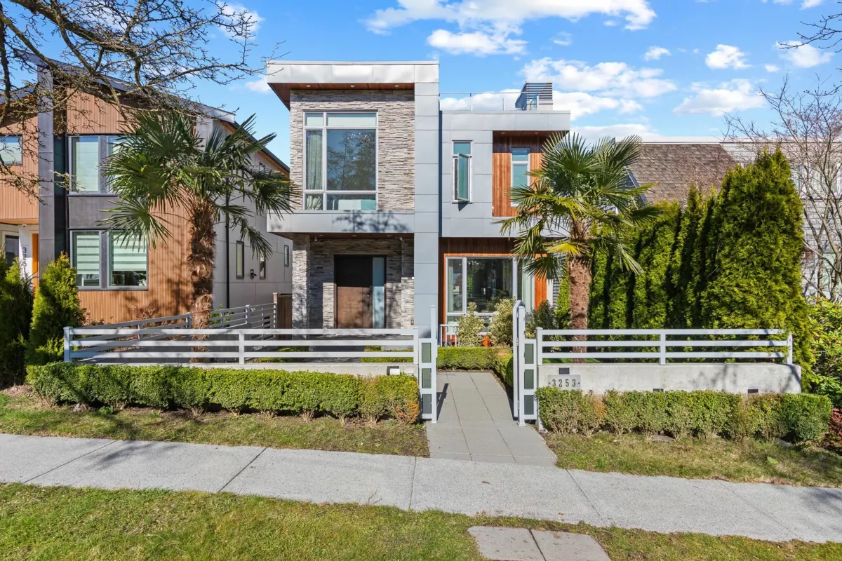 Dining Area Photo of 3253 W 21st Avenue, Vancouver, BC