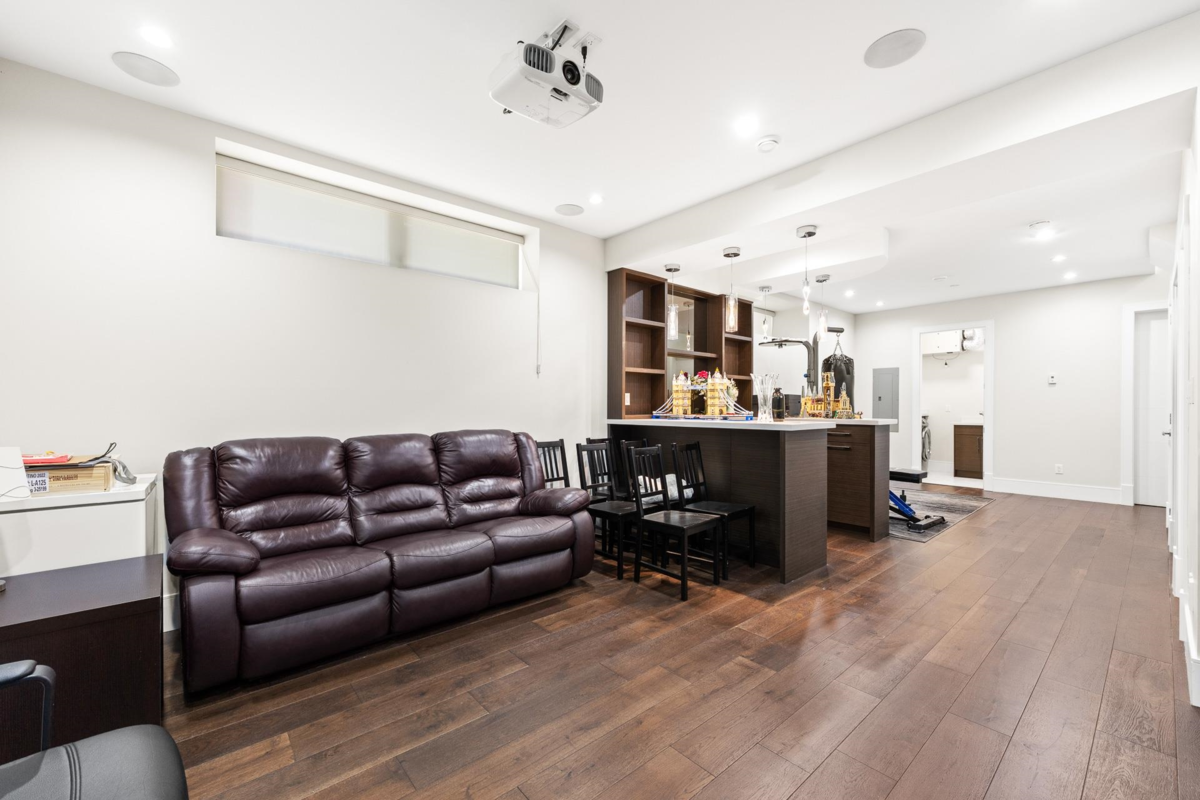 Front Yard Photo of 3253 W 21st Avenue, Vancouver, BC