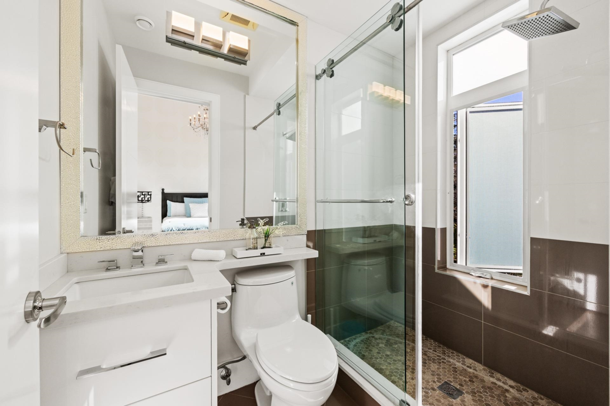 Outdoor Patio Photo of 3253 W 21st Avenue, Vancouver, BC