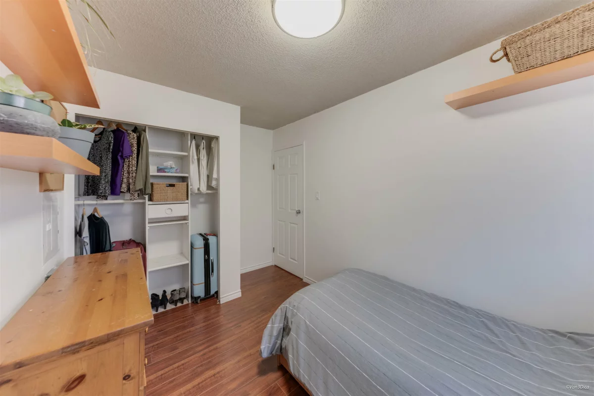 Hallway Photo of 6153 Morgan Drive, Surrey, BC