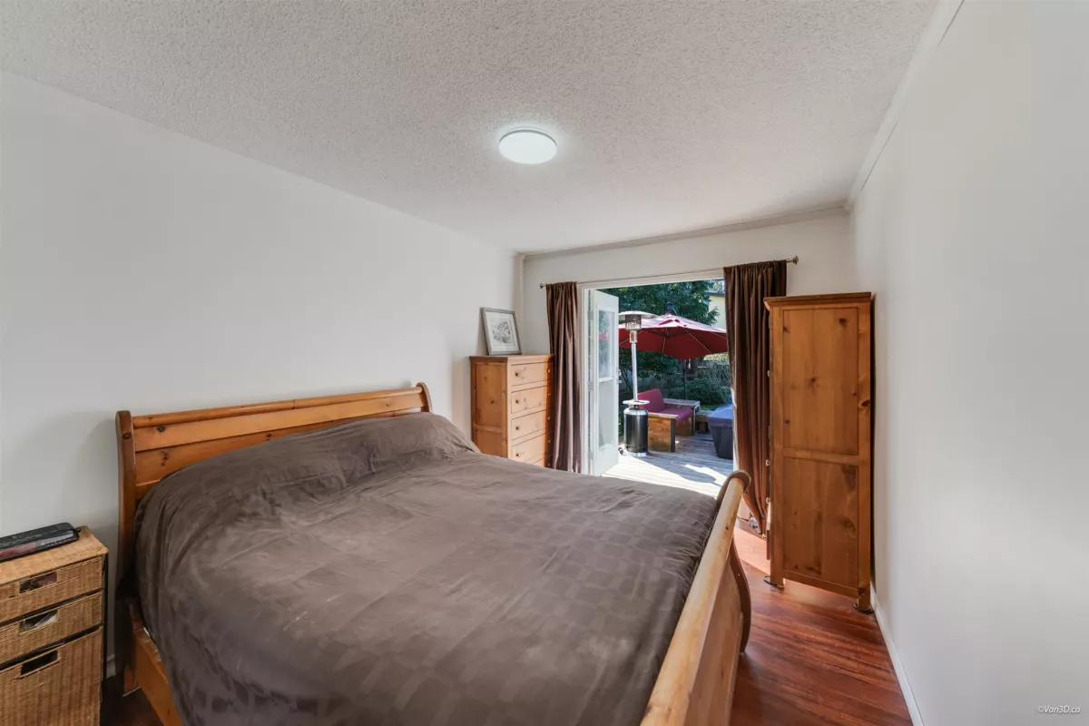 Powder Room Photo of 6153 Morgan Drive, Surrey, BC