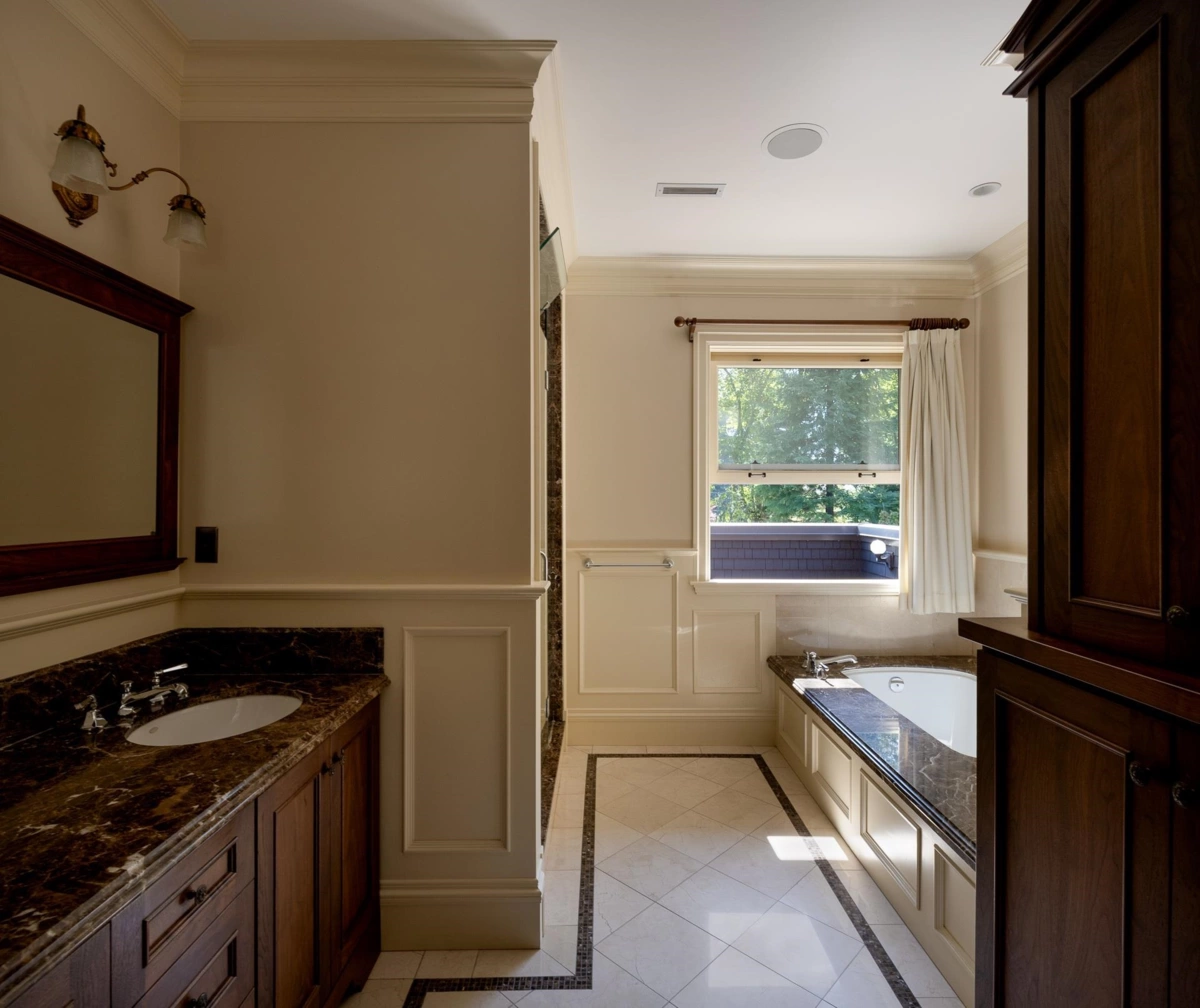 Entry Foyer Photo of 2 3838 Cypress Street, Vancouver, BC