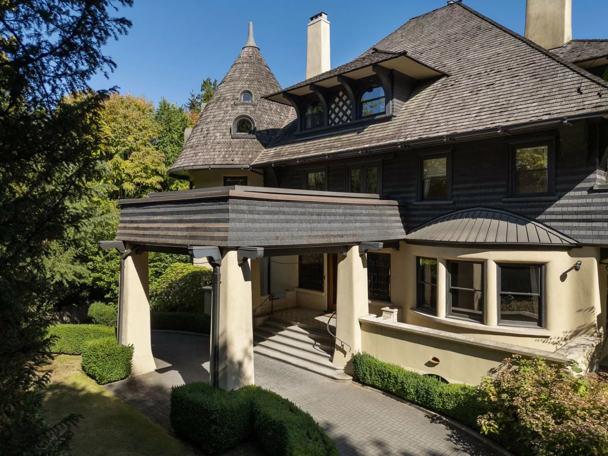 Kitchen Photo of 2 3838 Cypress Street, Vancouver, BC