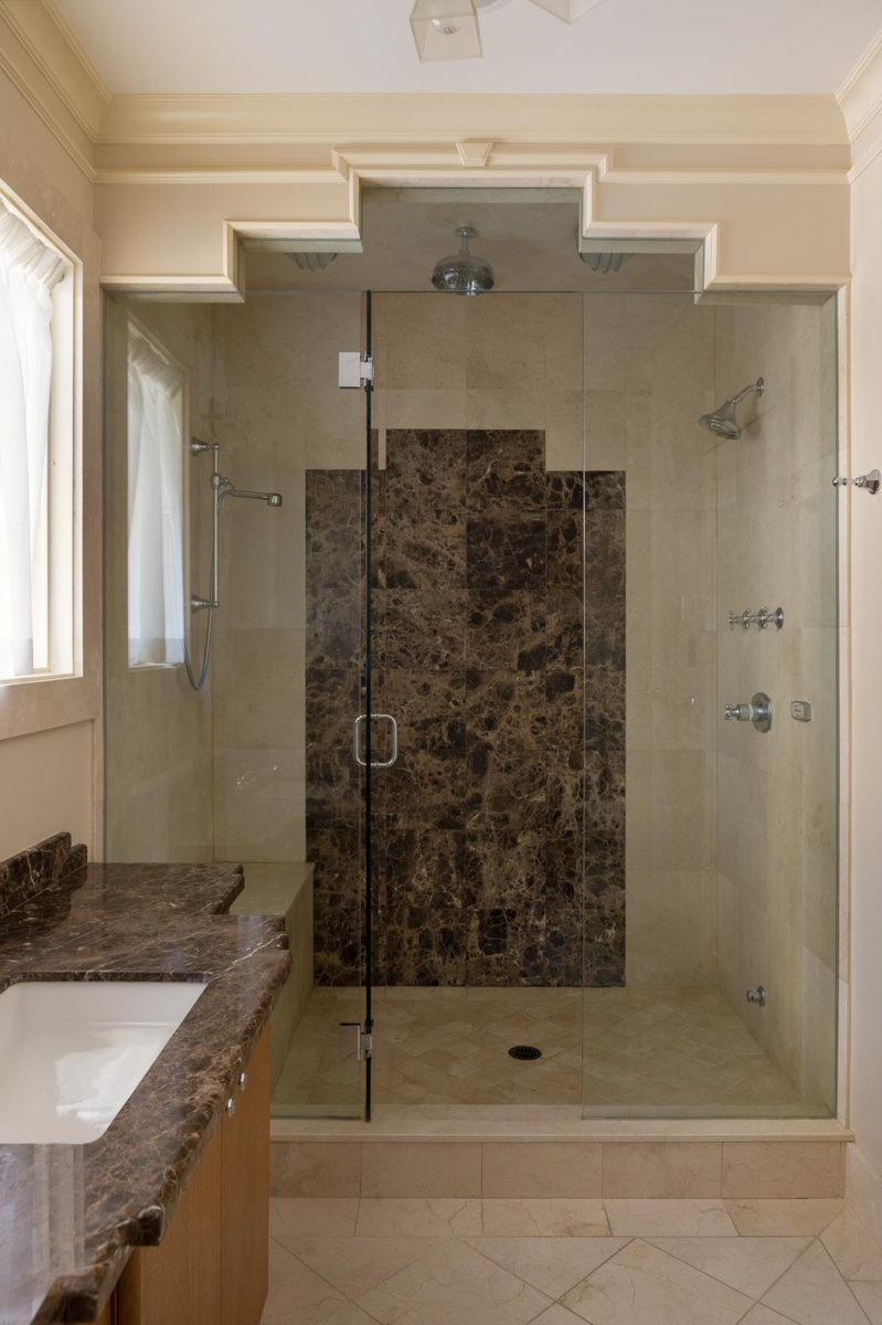 Outdoor Patio Photo of 2 3838 Cypress Street, Vancouver, BC