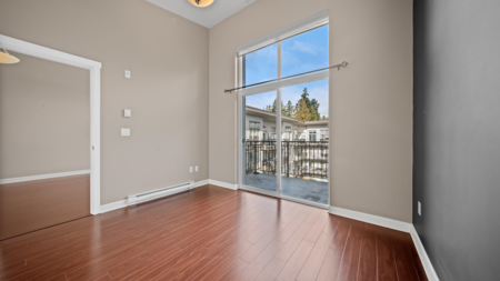 Walk-In Closet Photo of 426 12039 64 Avenue, Surrey, BC