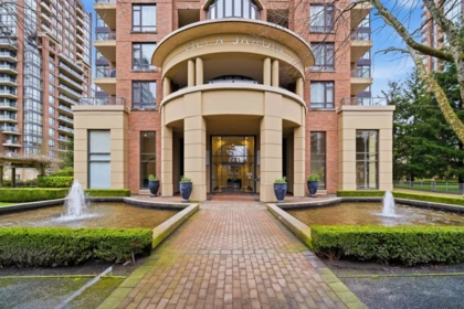 Swimming Pool Photo of 1801 6833 Station Hill Drive, Burnaby, BC