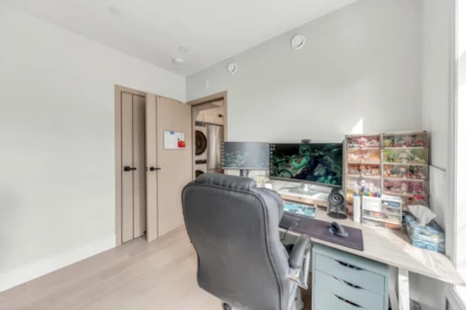Kitchen Island Photo of 7709 Granville Street, Vancouver, BC