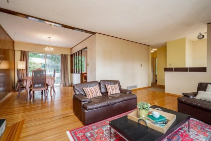 Kitchen Photo of 2293 Warrenton Avenue, Coquitlam, BC