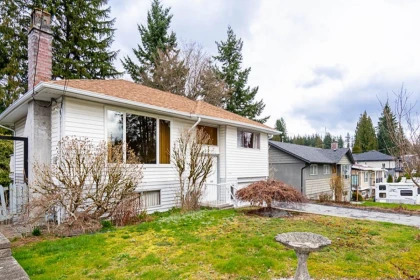 Swimming Pool Photo of 2293 Warrenton Avenue, Coquitlam, BC