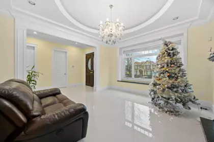 6830 Vivian Street, Vancouver, BC, Vancouver — Single Family Residence for sale