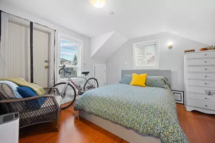 Hot Tub / Spa Photo of 6830 Vivian Street, Vancouver, BC