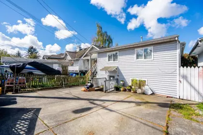 Garden / Landscaping Photo of 4712 Victoria Drive, Vancouver, BC