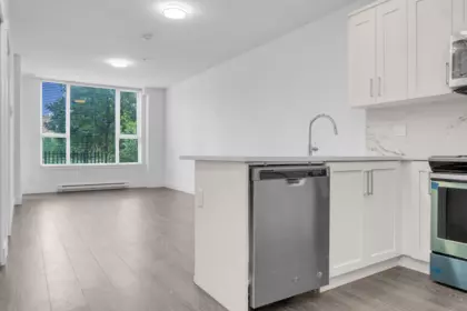 103 9983 E Barnston Drive, Surrey, BC, Surrey — Apartment/Condo for sale