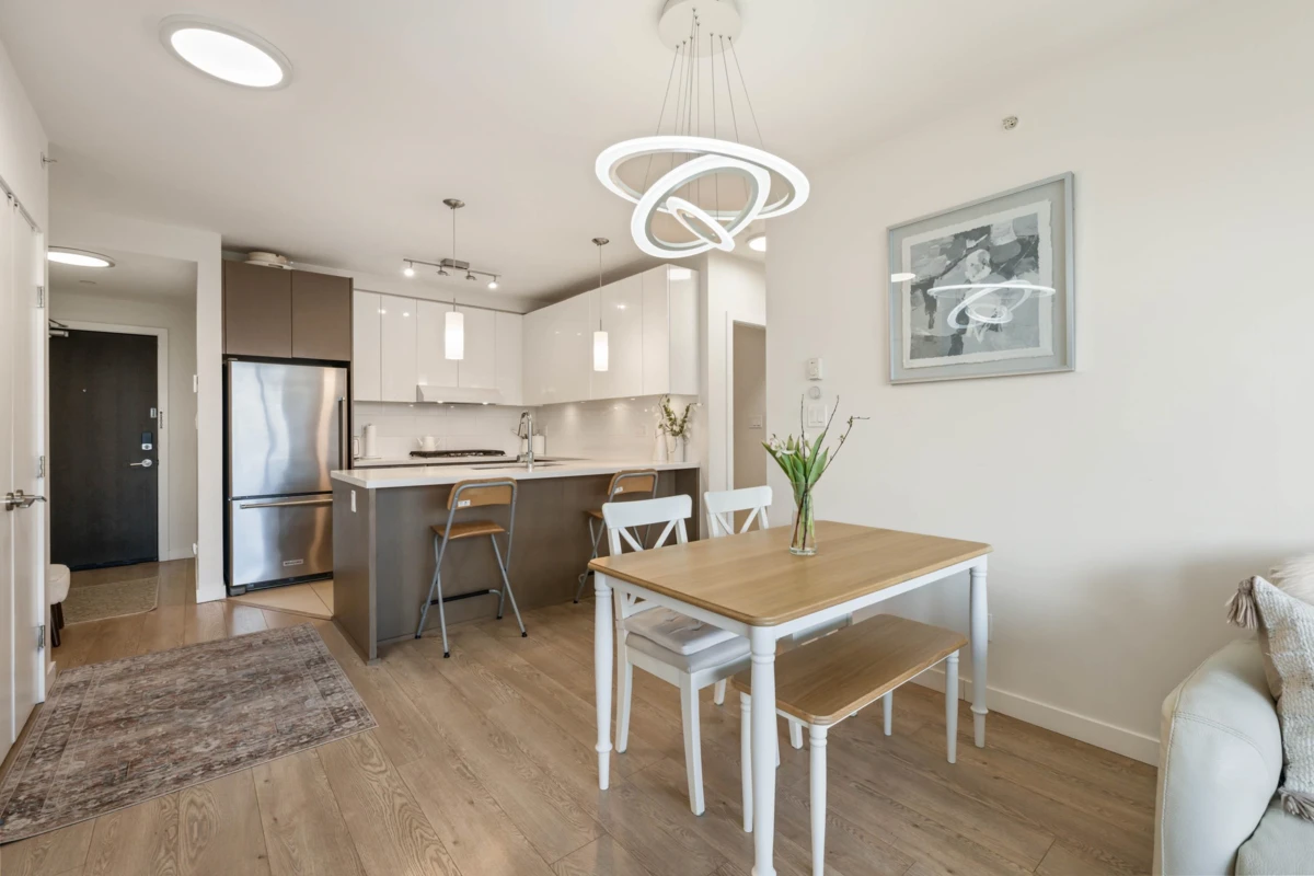Family Room Photo of 2601 3080 Lincoln Avenue, Coquitlam, BC