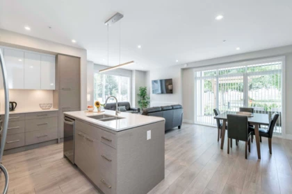Kitchen Photo of 101 45500 Market Way, Chilliwack, BC
