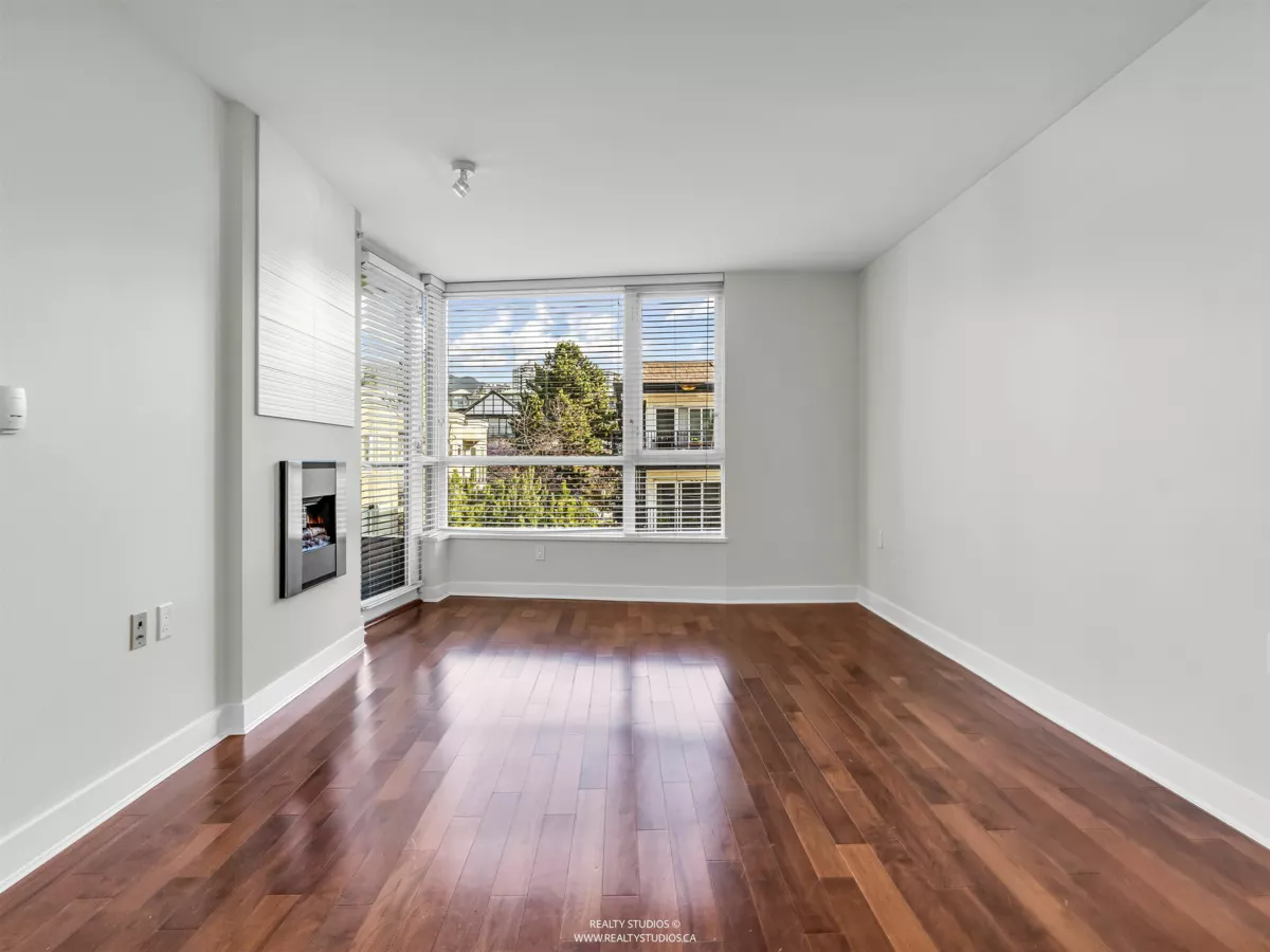 Family Room Photo of 506 160 W 3rd Street, North Vancouver, BC