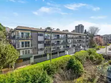 Office / Den Photo of 506 160 W 3rd Street, North Vancouver, BC