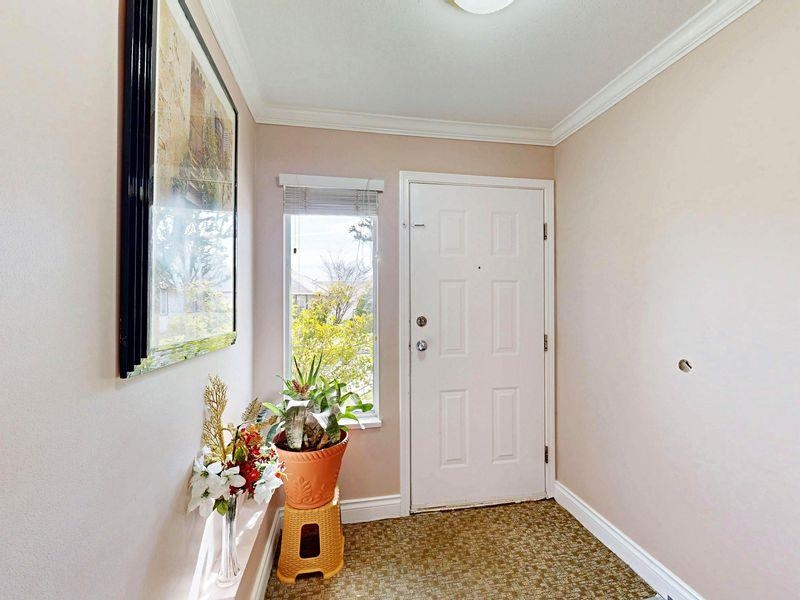 Dining Area Photo of 190 3160 Townline Road, Abbotsford, BC