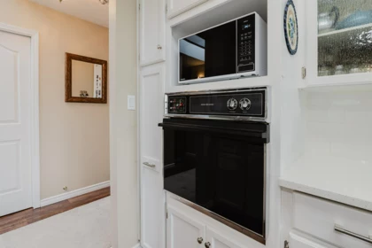 Kitchen Island Photo of 13 32390 Fletcher Avenue, Mission, BC