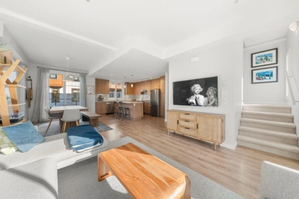 Kitchen Island Photo of 69 39769 Government Road, Squamish, BC
