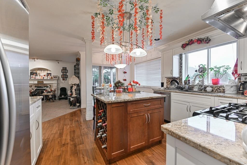 Family Room Photo of 31466 Jean Court, Abbotsford, BC
