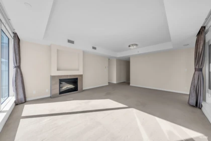 902 5171 Brighouse Way, Richmond, BC, Richmond — Apartment/Condo for sale