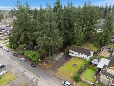 Breakfast Nook Photo of 13630 60 Avenue, Surrey, BC