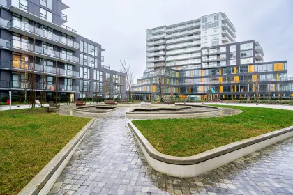 Garden / Landscaping Photo of 403 6633 Buswell Street, Richmond, BC