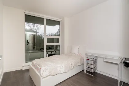 Hallway Photo of 403 6633 Buswell Street, Richmond, BC