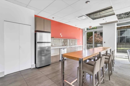 Kitchen Island Photo of 605 13325 102a Avenue, Surrey, BC