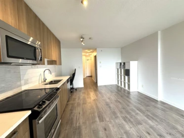 605 13325 102a Avenue, Surrey, BC, Surrey — Apartment/Condo for sale