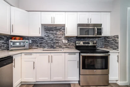 Kitchen Photo of 107 9417 Nowell Street, Chilliwack, BC