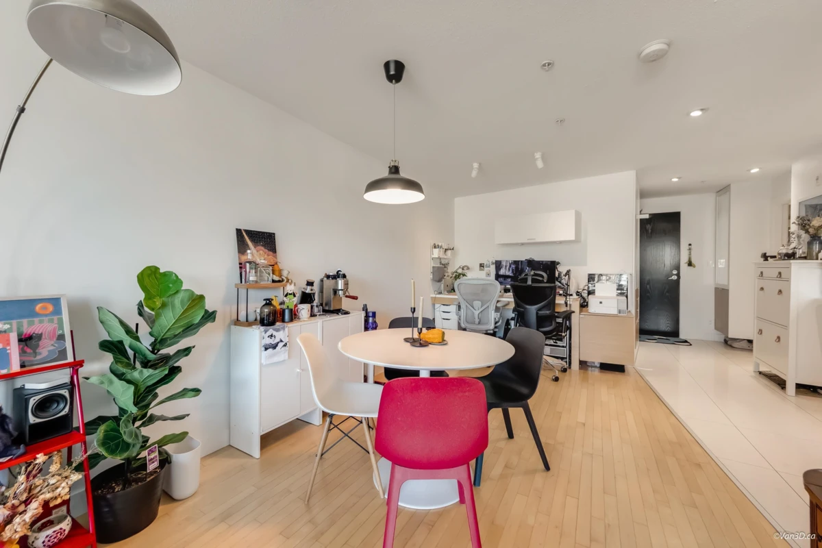 Family Room Photo of 304 2525 Blenheim Street, Vancouver, BC
