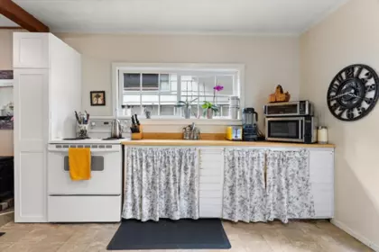Office / Den Photo of 253 First Avenue, Cultus Lake, BC