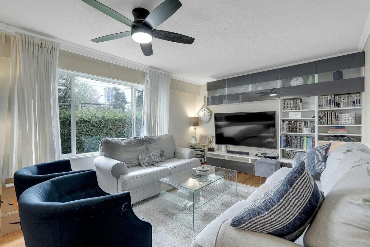 Family Room Photo of 9467 118 Street, Delta, BC