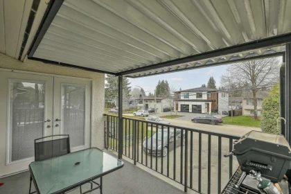 Laundry Room Photo of 9467 118 Street, Delta, BC