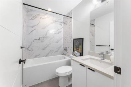Powder Room Photo of 103 19825 54 Avenue, Langley, BC