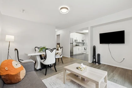 Hot Tub / Spa Photo of 3638 Maginnis Avenue, North Vancouver, BC